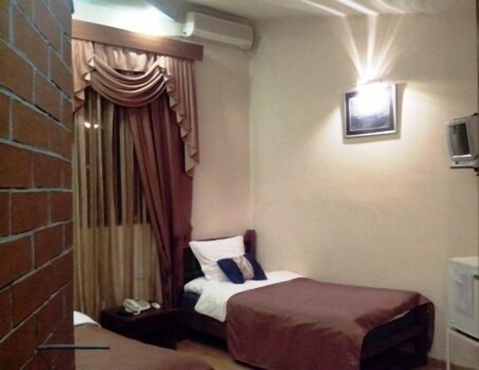 Classic Hotel Tbilisi Bagian luar foto